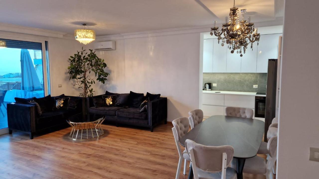 Pirro Luxury Apartment Sarandë Exteriör bild