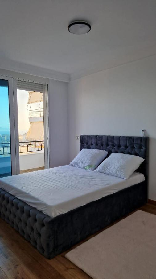 Pirro Luxury Apartment Sarandë Exteriör bild