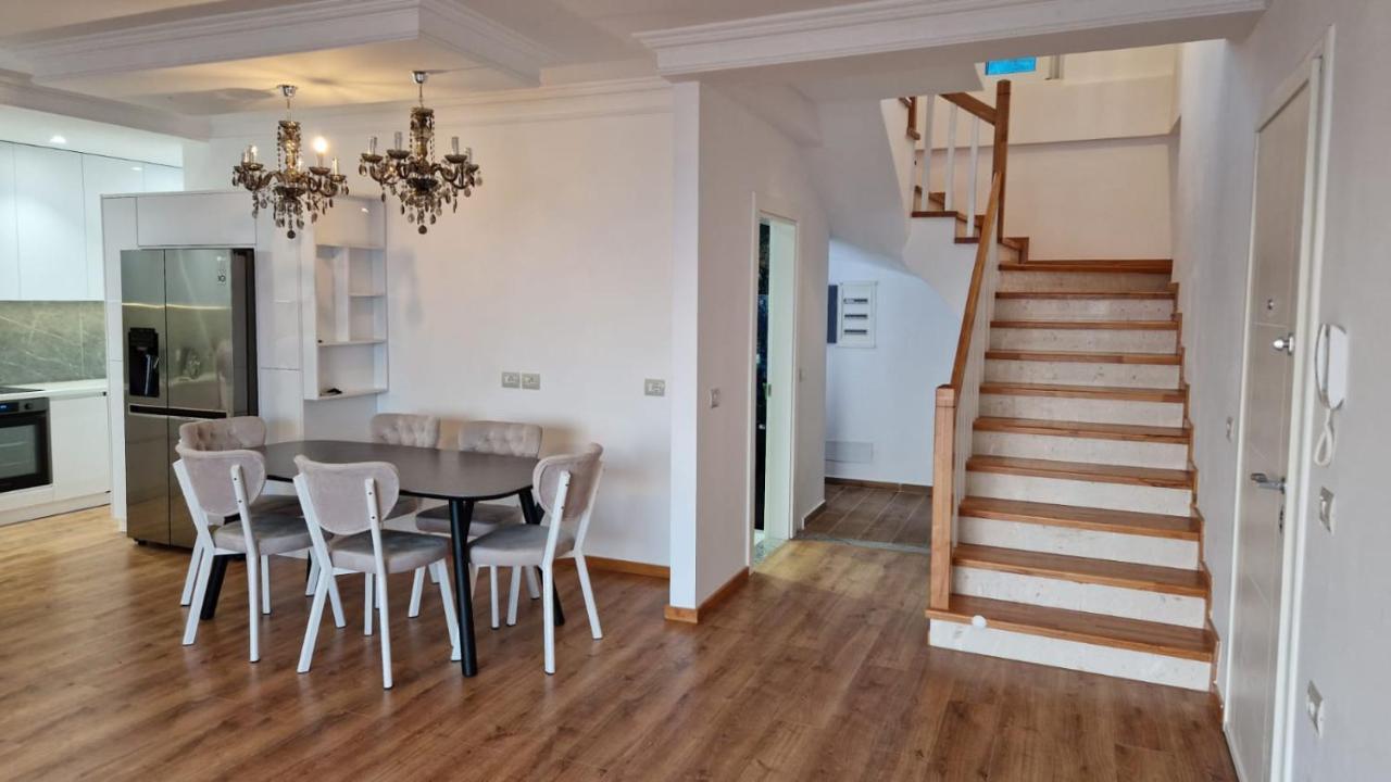 Pirro Luxury Apartment Sarandë Exteriör bild