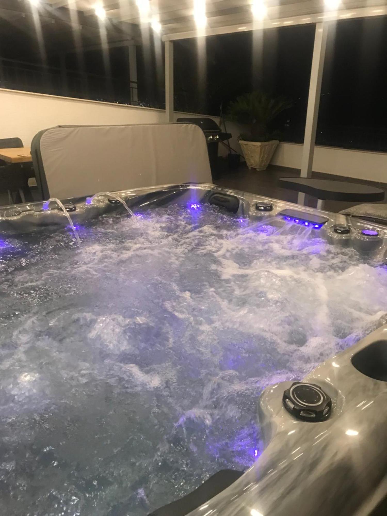 Pirro Luxury Apartment Sarandë Exteriör bild