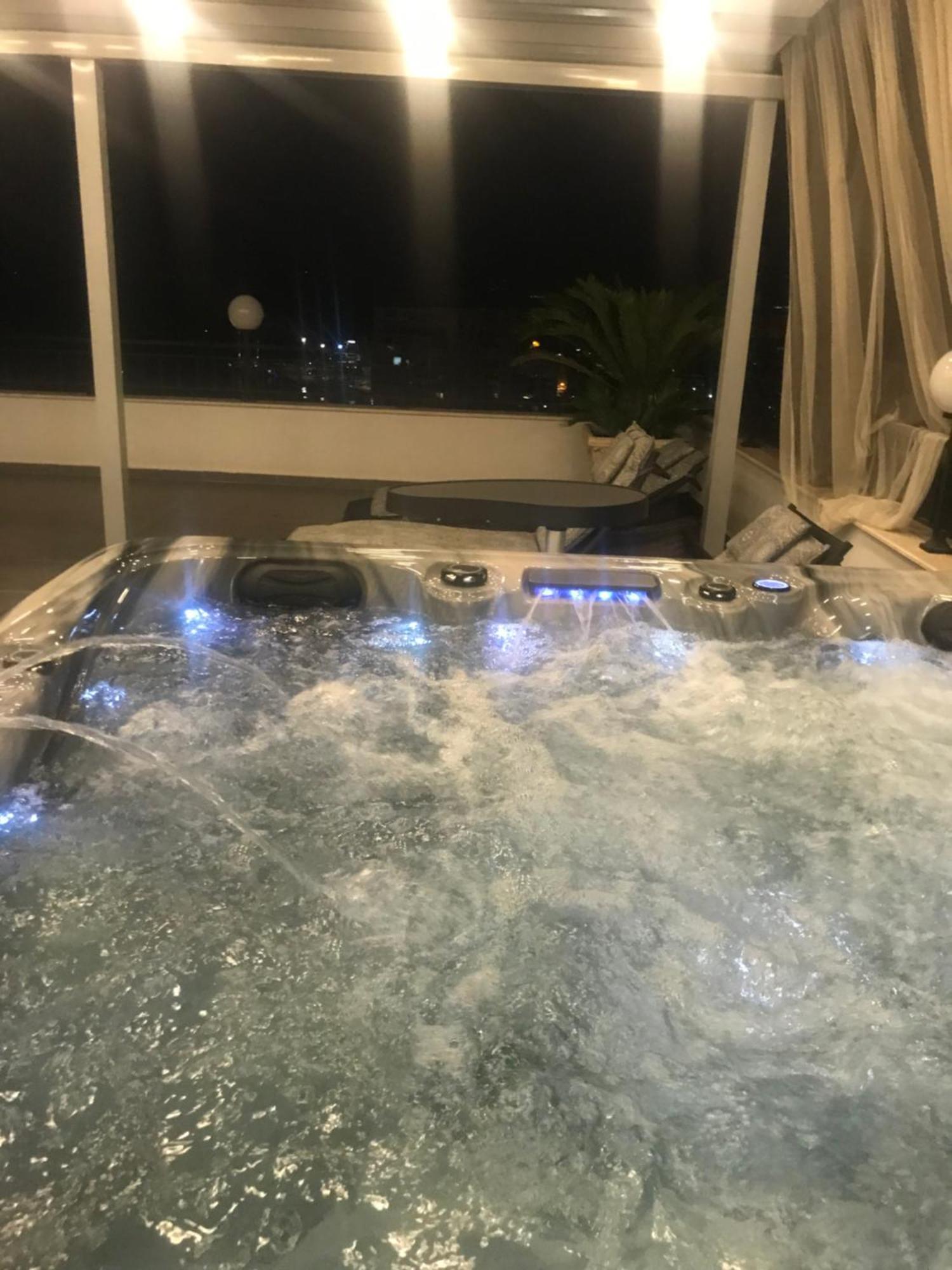 Pirro Luxury Apartment Sarandë Exteriör bild